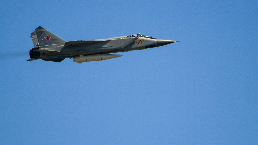 МО: ВС РФ уничтожили ж/д эшелон с иностранным вооружением ВСУ и склад вооружения МО: ВС РФ уничтожили ж/д эшелон с иностранным вооружением ВСУ и склад вооружения