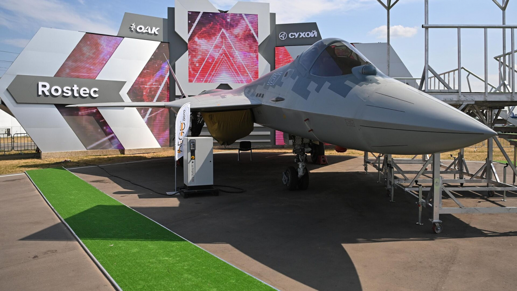 ОАК передала ВКС партию новых истребителей Су-57 и Су-35С