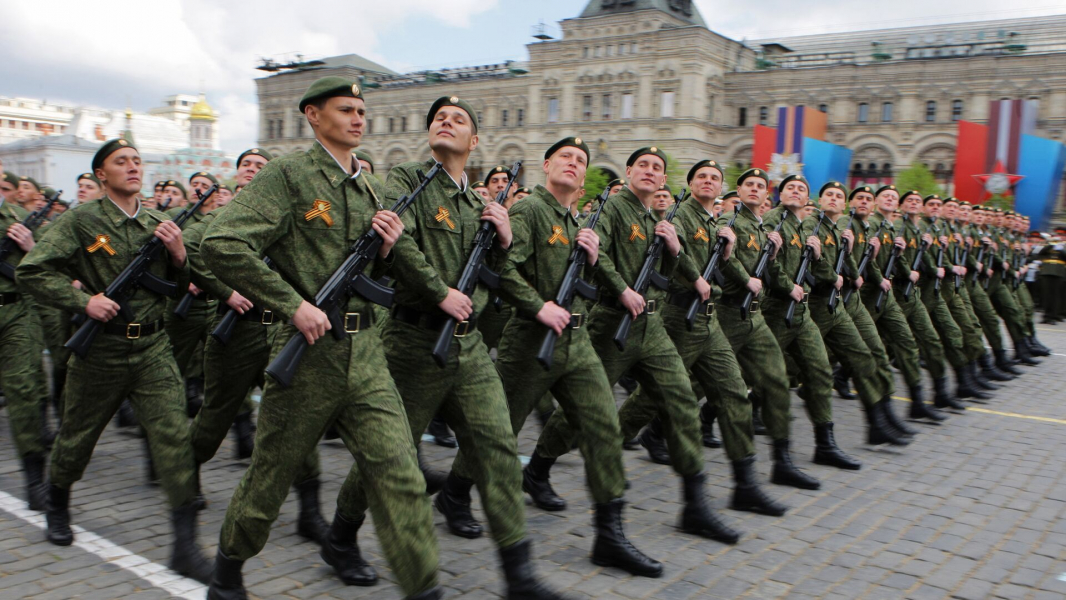 Путин поздравил личный состав и ветеранов Сухопутных войск с праздником